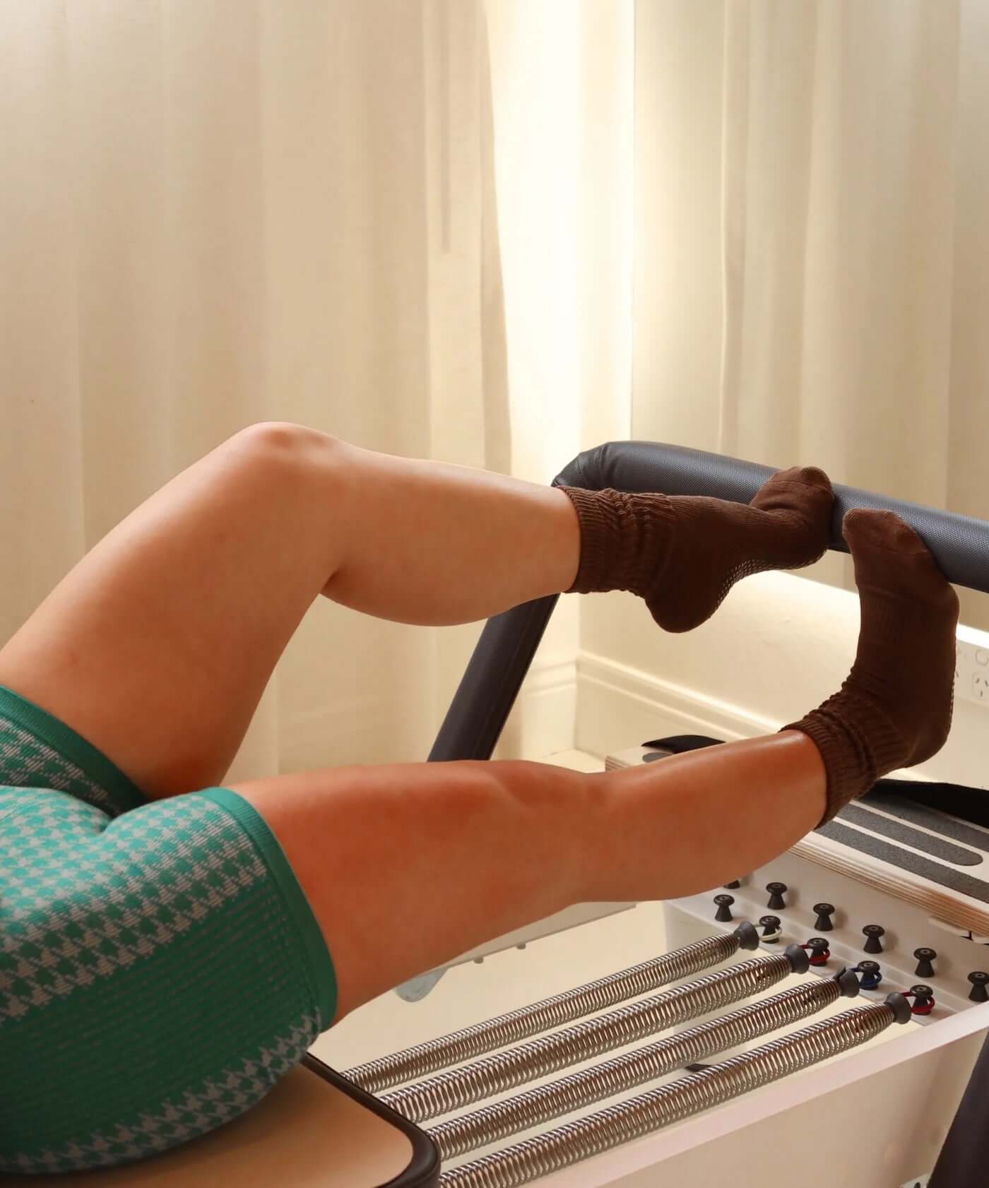 MoveActive Scrunch Pilates Socks - Chocolate