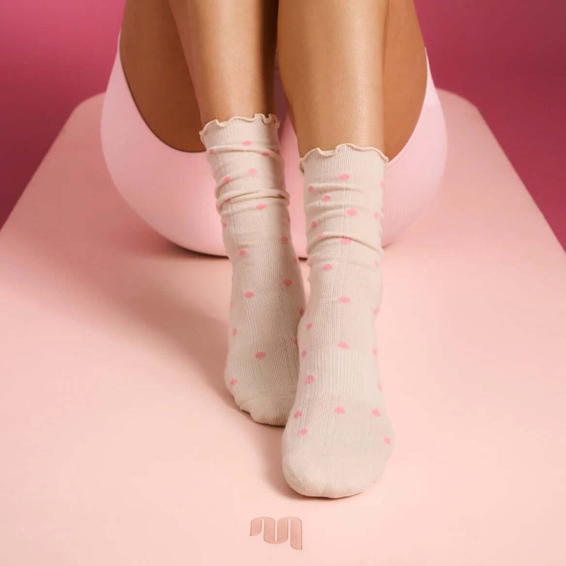 MoveActive Crew Non Slip Grip Socks - Sweetheart Spots