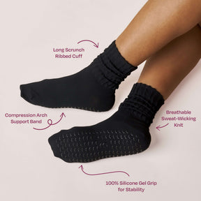 ÔWEAR Scrunch Pilates Grip Socks in Black, view 4