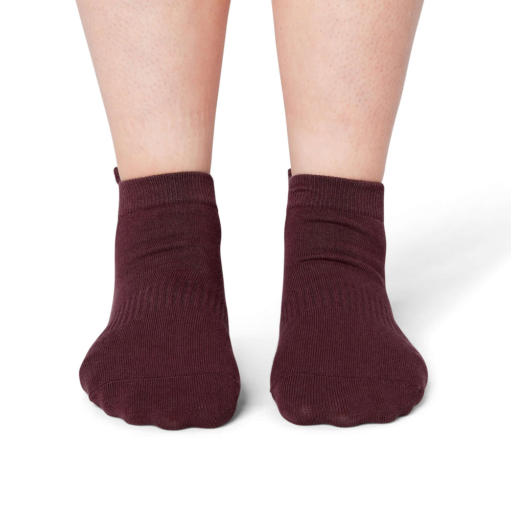 Example: Pilates Low Rise Grip Socks