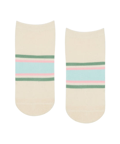 Move Active Classic Low Rise Grip Socks - Fleur