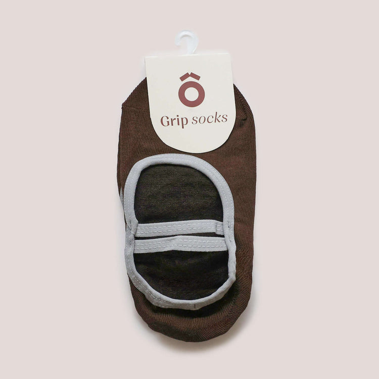 Ballet Grip Socks - Cocoa on display, featuring a non-slip grip sole and soft elastic strap.