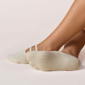 ÔWEAR Ballet Grip Socks in Off White, view 3