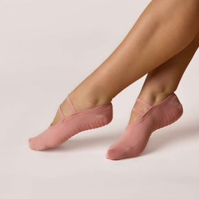 ÔWEAR Ballet Grip Socks in Rose