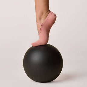 ÔWEAR Ballet Grip Socks in Rose, view 2