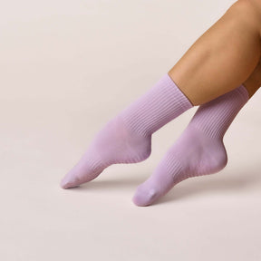 ÔWEAR Essentials Pilates Grip Socks in Lilac
