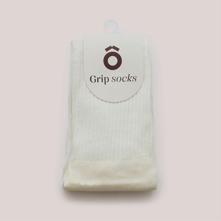 ÔWEAR Essentials Pilates Grip Socks in Off White, view 5