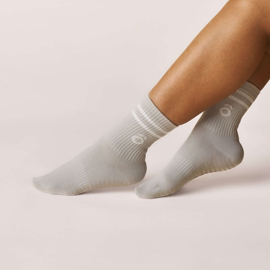 ÔWEAR Crew Sporty Stripes Pilates Grip Socks in Grey