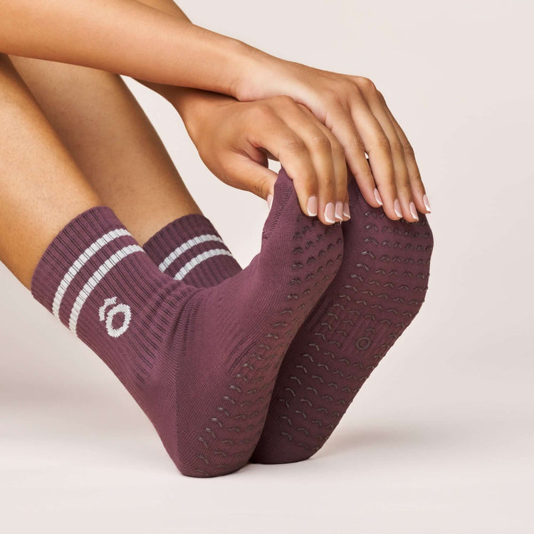 ÔWEAR Crew Sporty Stripes Pilates Grip Socks in Magenta, view 3