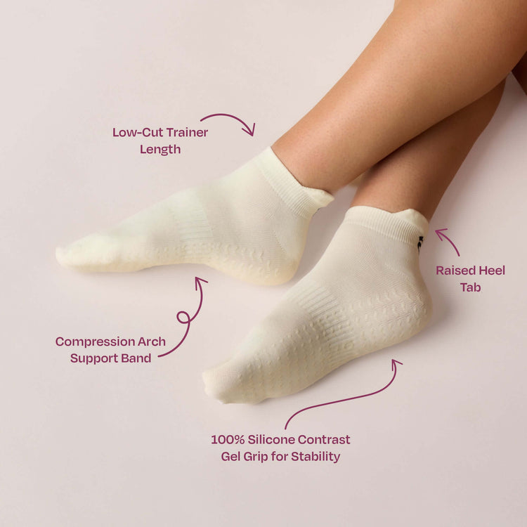ÔWEAR Low Rise Pilates Grip Socks in Off White, view 4