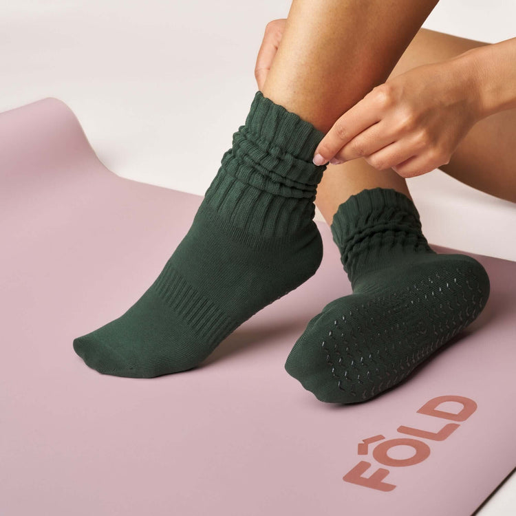 ÔWEAR Scrunch Pilates Grip Socks in Forest Green, view 2