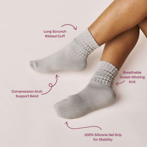 ÔWEAR Scrunch Pilates Grip Socks in Grey, view 4